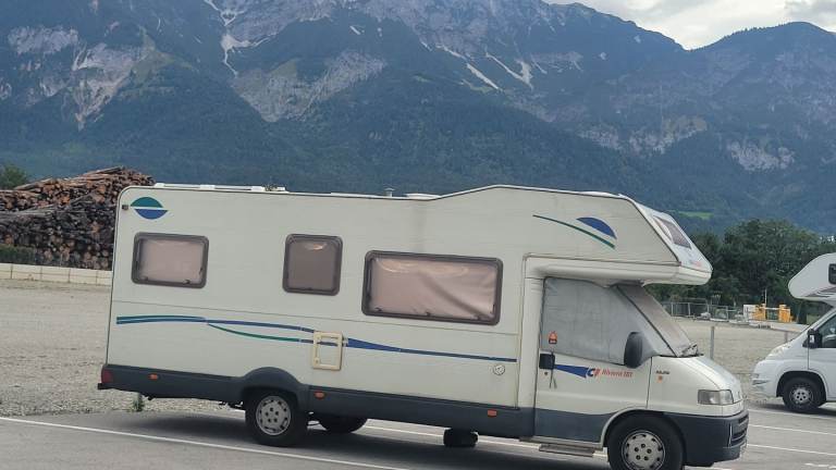 6 Berth Motorhome, only 26k miles, Fiat Ducato 2.8jtd, can be driven on a B licence