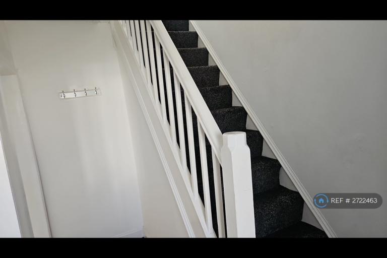 3 bedroom house in Deans Road, Wolverhampton, WV1 (3 bed) (#2722463)