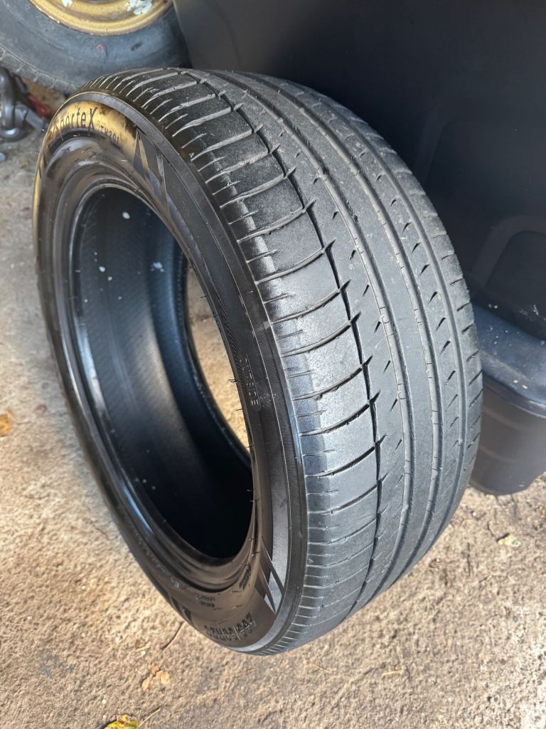 4x4 CAR TYRE 265 50 20 5mm TREAD TRIANGLE SPORTEX