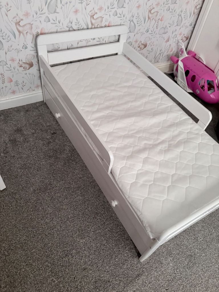 White Toddler Bed with Mattress and Storage Drawers