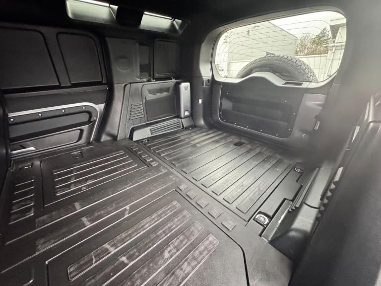 2022 Land Rover Defender 110 3.0 D250 MHEV SE Hard Top SUV 5dr Diesel Auto 4WD MWB Euro 6 (s/s) (...