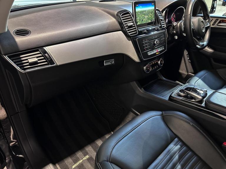 MERCEDES-BENZ GLE CLASS 3.0 GLE350d V6 AMG Line (Premium) G-Tronic 4MATIC Euro