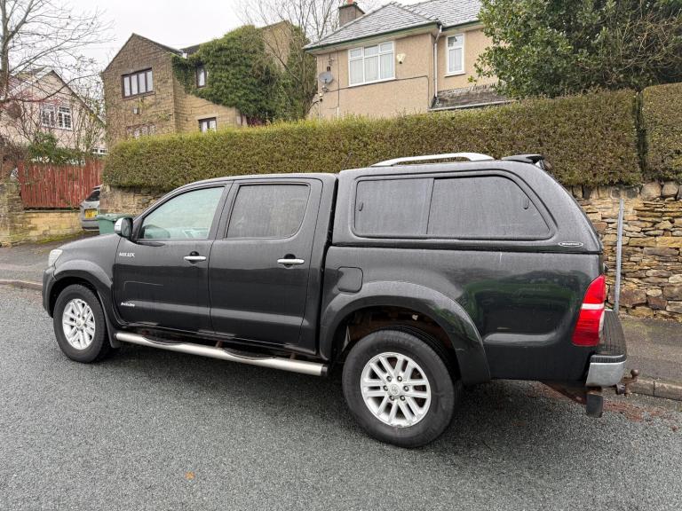 2013 Toyota Hilux Invincible D/Cab Pick Up 3.0 D-4D 4WD 171 Auto PICK UP Diesel Automatic