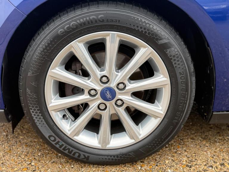 2015 Ford Focus 1.0T EcoBoost Titanium Auto Euro 6 (s/s) 5dr HATCHBACK Petrol Automatic