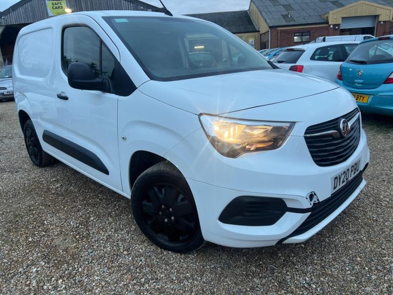 2020 Vauxhall Combo 2300 1.5 Turbo D 100ps H1 Sportive Van PANEL VAN DIESEL Manual