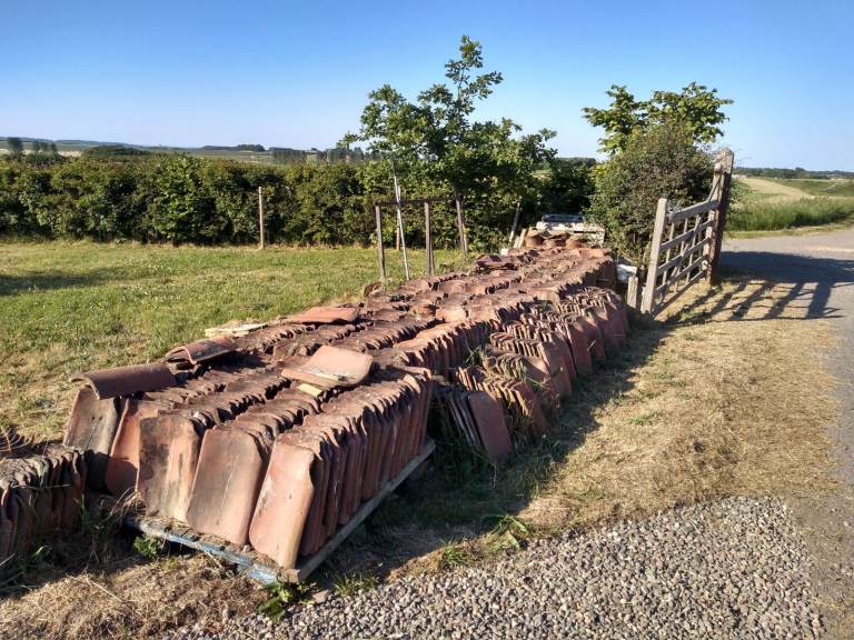 1100+ Reclaimed, handmade antique red clay 'Dutch' Pantiles