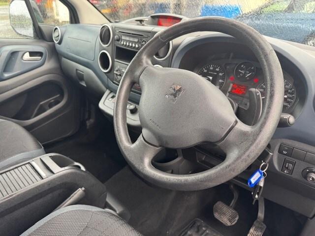 2011 Peugeot Partner HORIZON 1.6 E-HDI TEPEE S AUTOMATIC MPV Diesel Semi Automatic