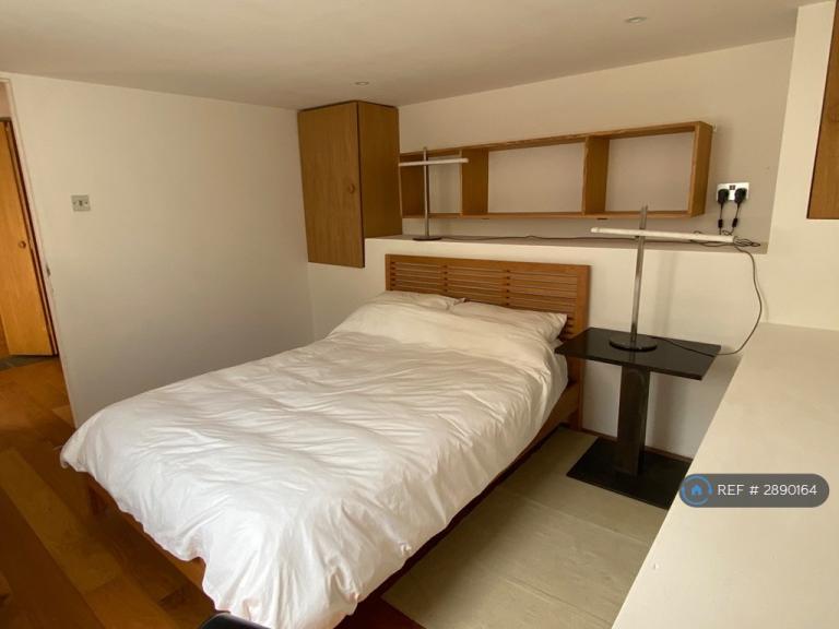 1 bedroom flat in Eagle Road, Bath, BA1 (1 bed) (#2890164)