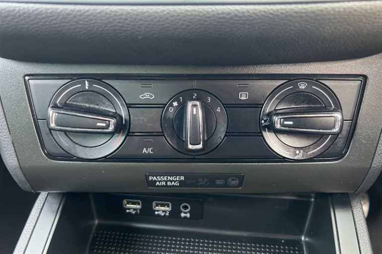 2018 SEAT Ibiza 1.0 TSI FR Hatchback 5dr Petrol Manual Euro 6 (s/s) GPF (115 ps) Hatchback Petrol...