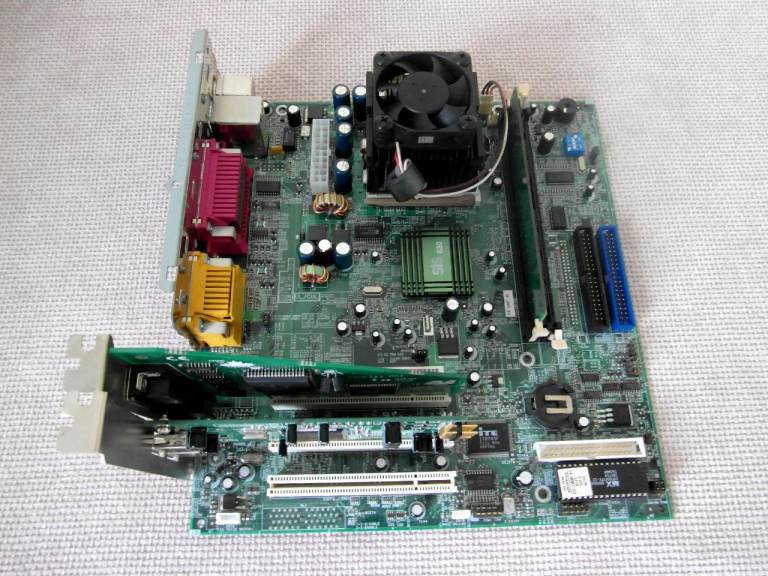 Vintage Computer Parts. Acer Motherboard (Intel Celeron)/Serial Ports Card/USB Ports Card/Memory. 