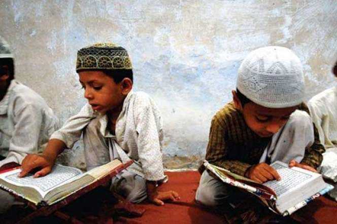 🧕 Female-Friendly Qur’an Lessons – Trusted Community Support