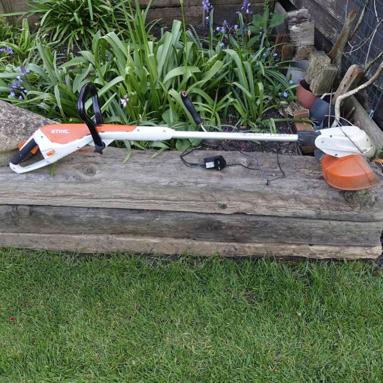 STIHL CORDLESS STRIMMER - SPARES OR REPAIR