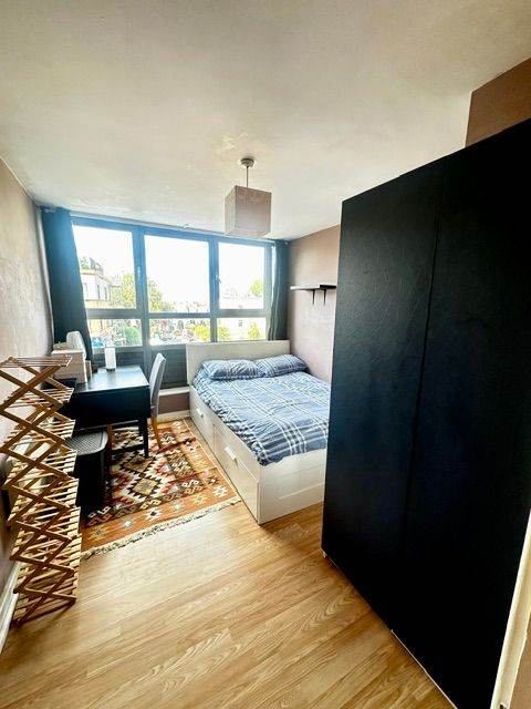 Double room available-Brixton hill