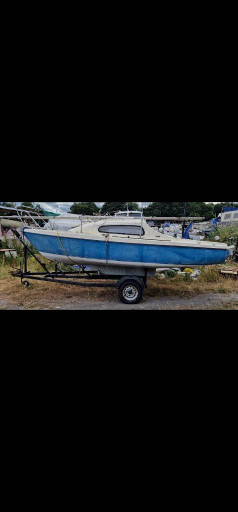 Manta 19 trailer sailer - Ready for the Water