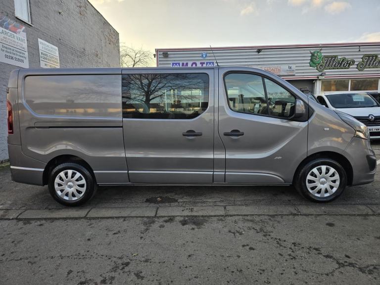 Vauxhall Vivaro 1.6 CDTi 2900 BiTurbo Sportive 6 Seat LWB Crew Van 2017/17