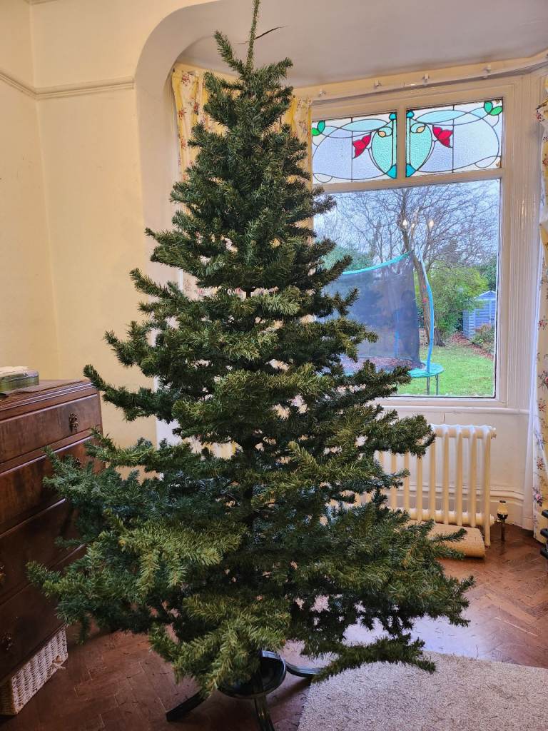 Christmas tree 7feet