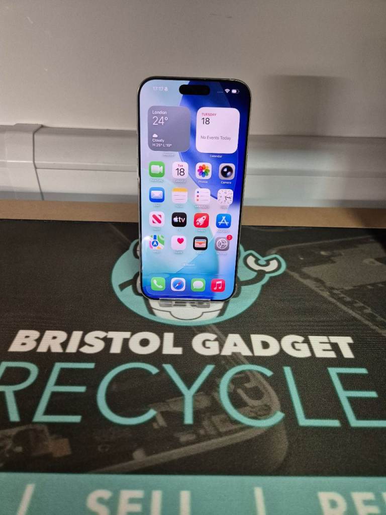 MINT! Apple iPhone 16 Pro Max 256GB White Titanium + 6 Months Warranty 