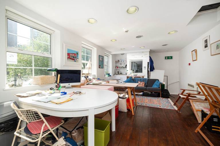 Range of Office Suites To Rent in Camden, London