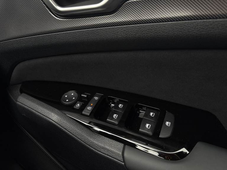 2025 Kia Sportage 1.6T GDi 207 HEV GT-Line 5dr Auto SUV PETROL/ELECTRIC Automatic