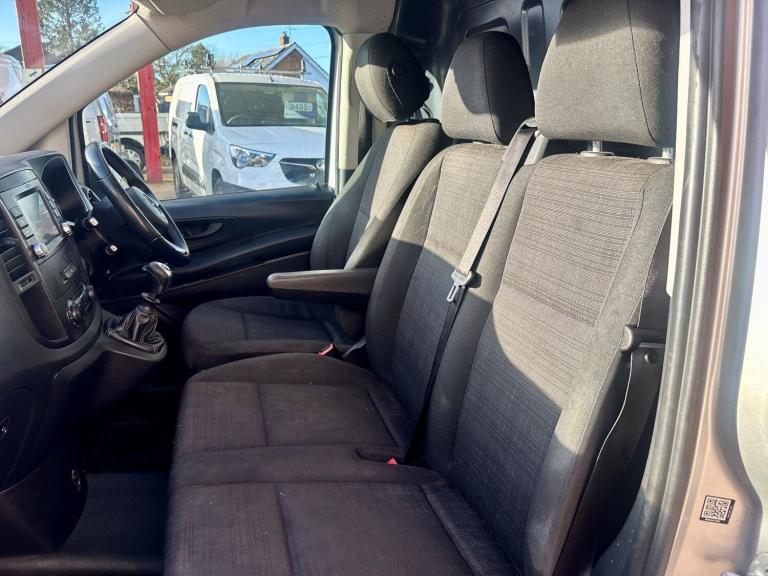 2020 Mercedes-Benz Vito 110CDI Progressive Van PANEL VAN Diesel Manual