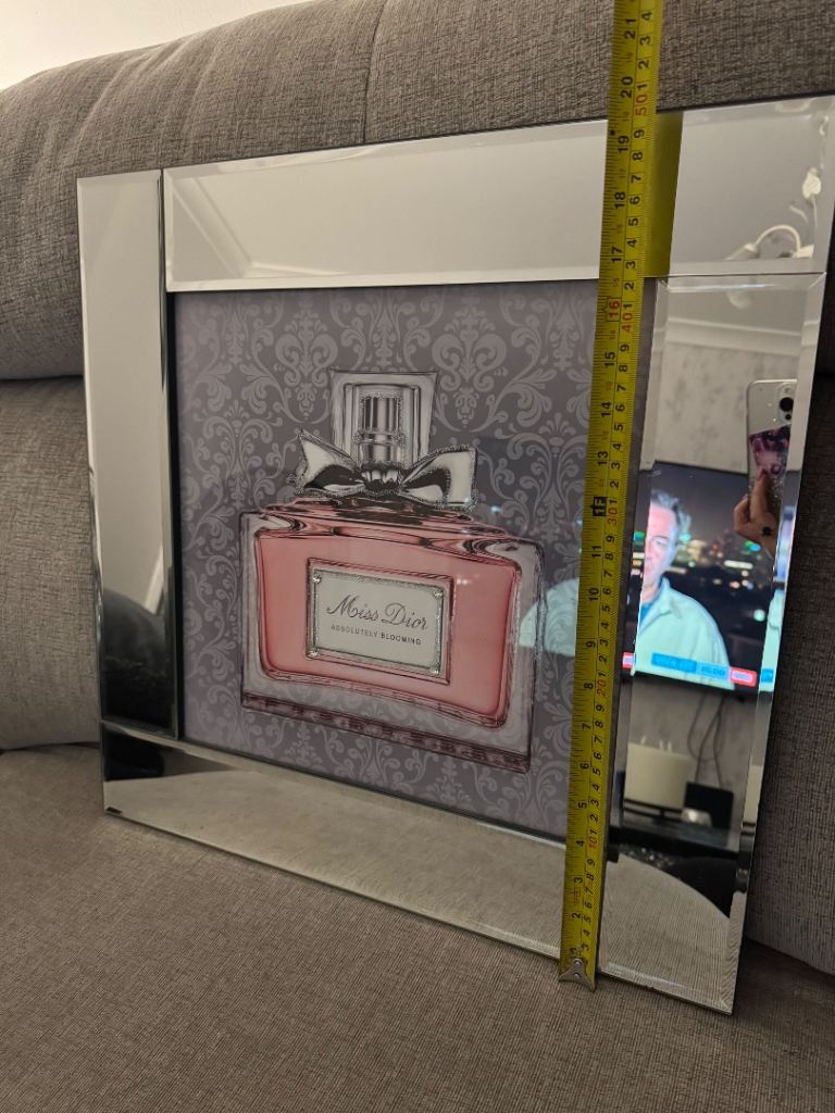 Miss Dior glass photo 