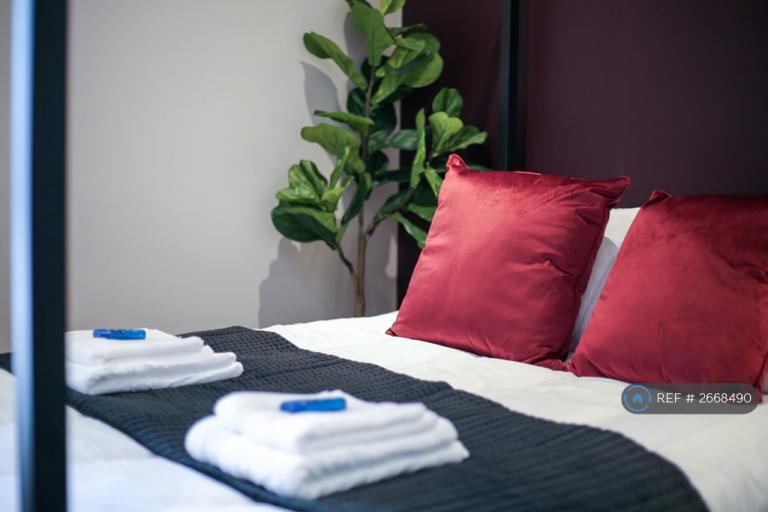 2 bedroom flat in Brighton, Brighton, BN1 (2 bed) (#2668490)