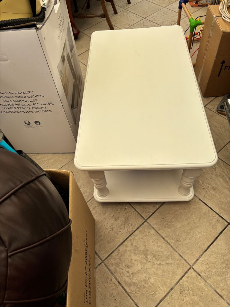 Coffee Table with Shelf – Good Condition