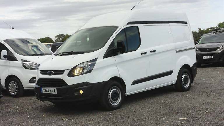 2017 Ford Transit Custom 290 L1 H2 SWB HIGH ROOF,AIR CONDITIONING,PARKING SENSORS AND MORE Panel ...