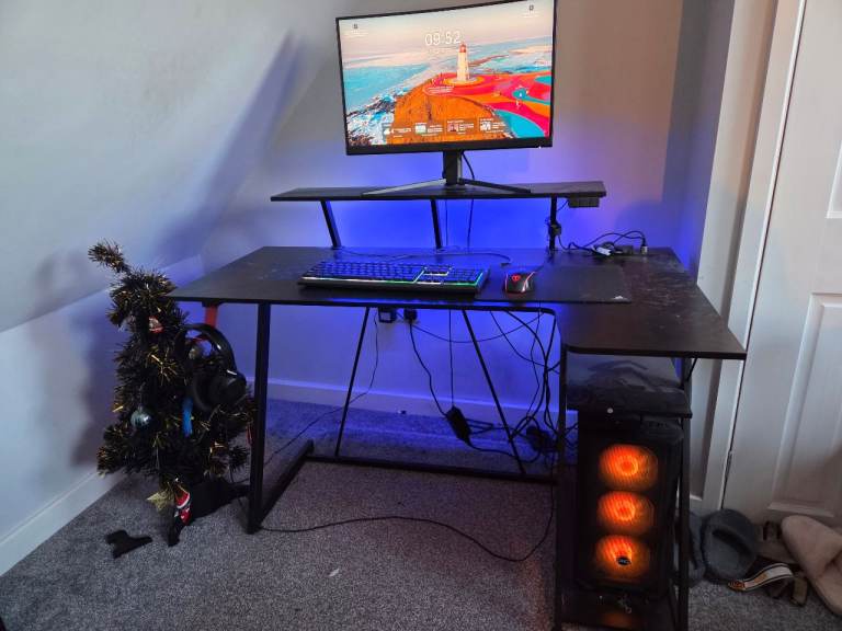 PC Gaming Desk