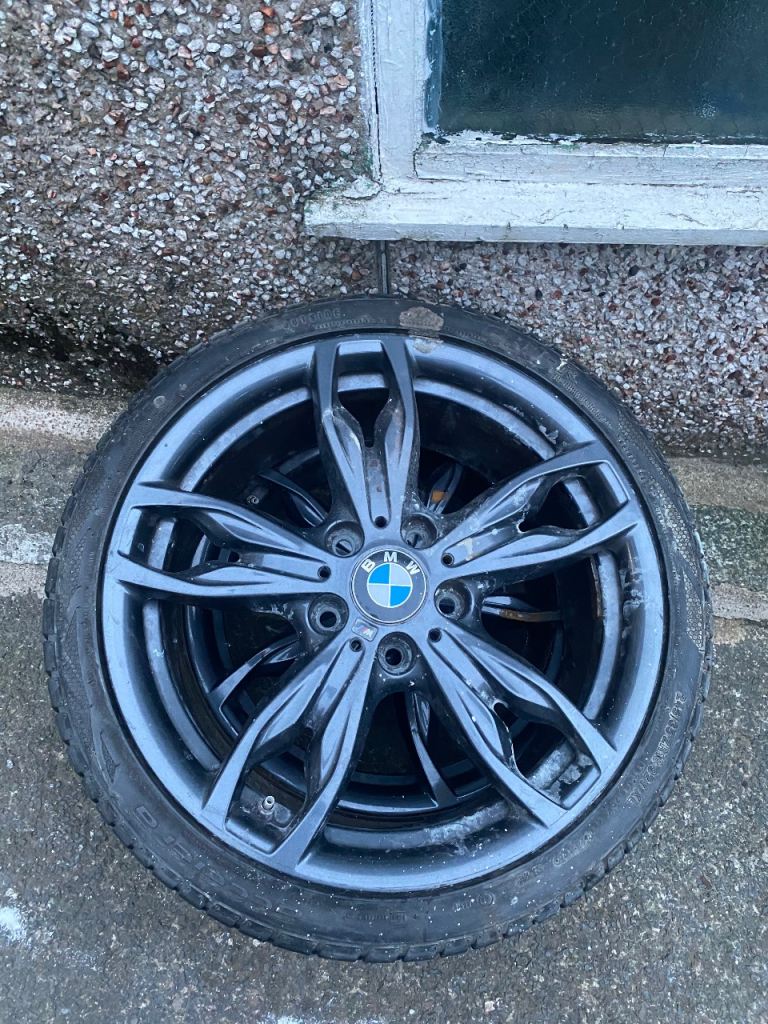 BMW M140i Alloy Wheels with tyres