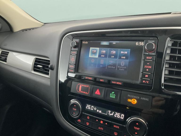 2015 Mitsubishi Outlander 2.0h 12kWh GX4hs SUV 5dr Petrol Plug-in Hybrid CVT 4WD Euro 5 (s/s) (20...