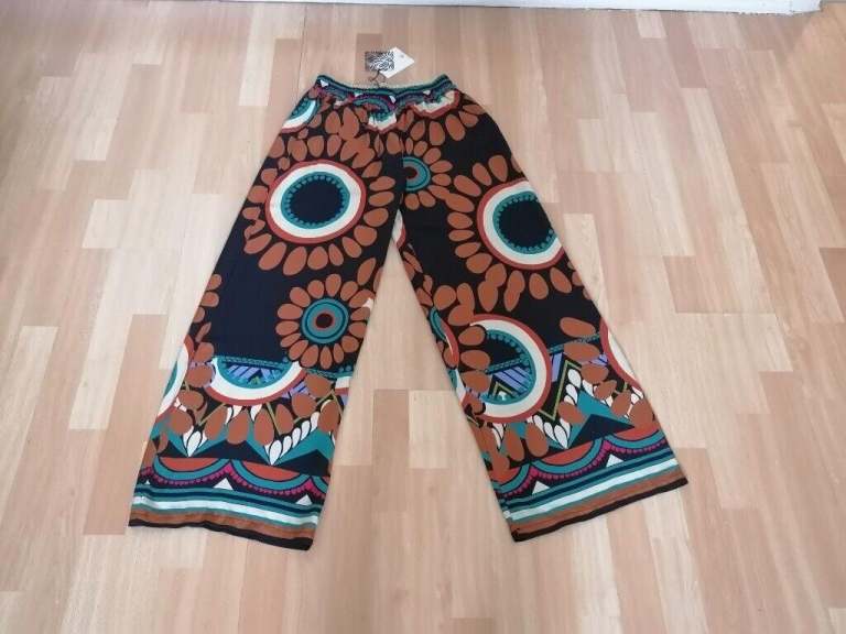 image for OLGA BELLA Italian Boutique CP Flared Trousers Nr Mint Cond. . Size: M 