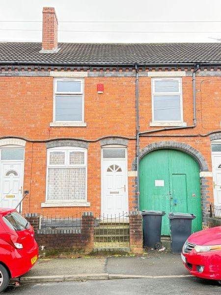 *B.C.H*-3 Bed Home-Malt Mill Lane, HALESOWEN-Opposite to Blackheath Jamia Mosque