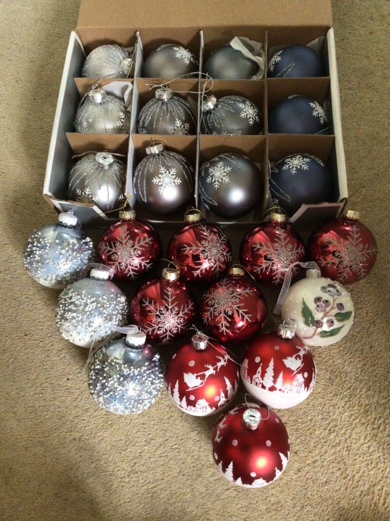 25 glass baubles Christmas decorations