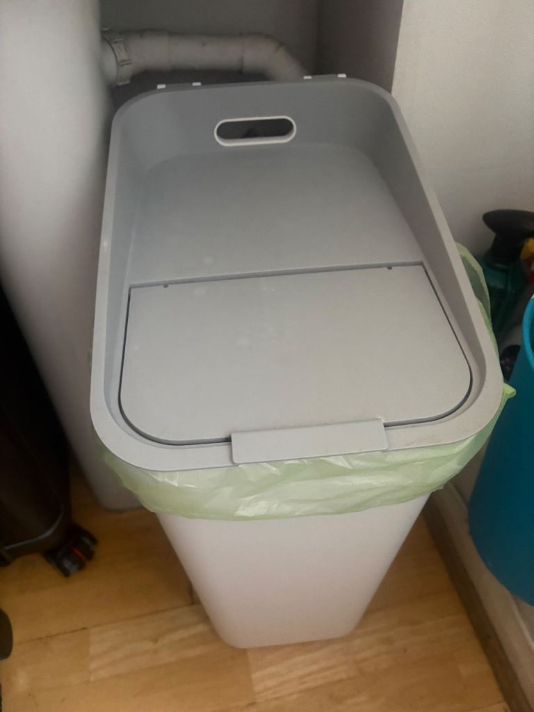 30L white bin