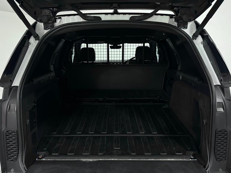 2018 Land Rover Discovery HSE Commercial 3.0 TDV6 Auto ( 258 bhp ) PANEL VAN Diesel Automatic