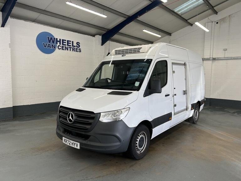  Mercedes-Benz Sprinter 317 CDI Progressive Temperature Controlled Diesel Manual