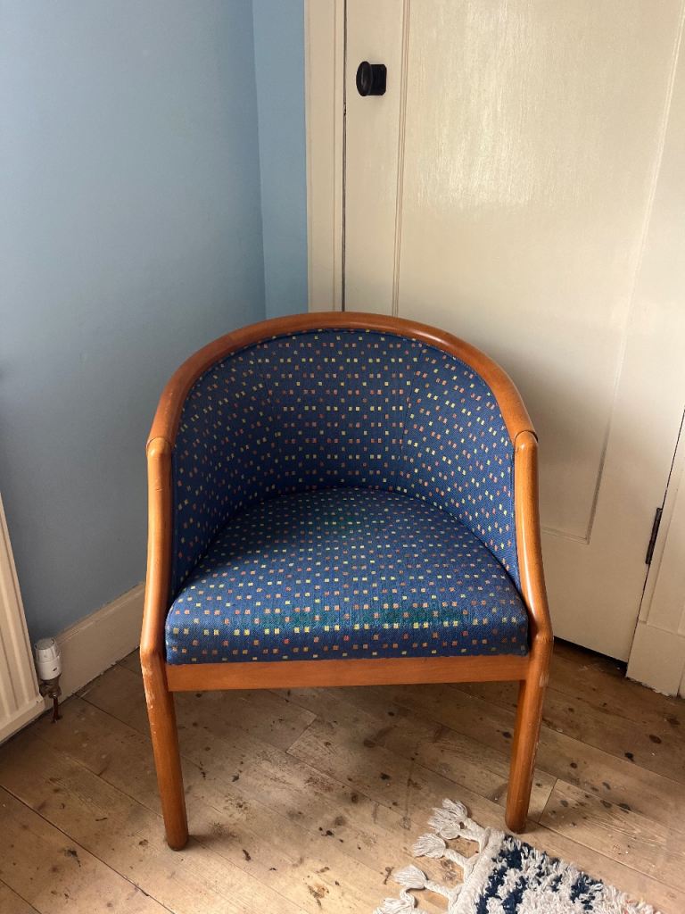 Conference style tub armchair