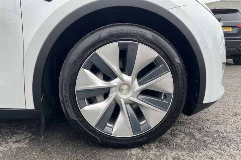 2022 Tesla Model Y Long Range AWD 5dr Auto MPV ELECTRIC Automatic