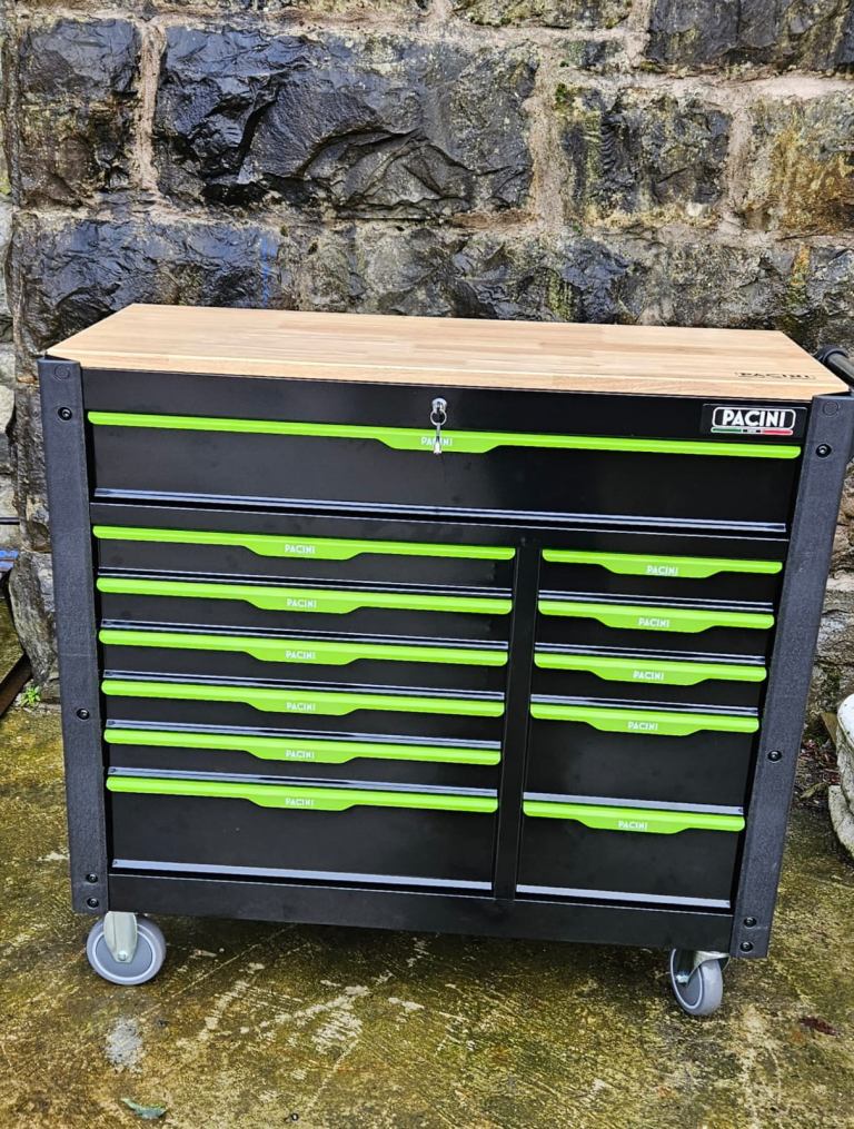 Pacini 12 drawer toolbox 