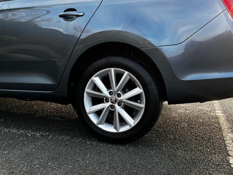 2014 Skoda Rapid 1.6 TDI CR 90 SE 5dr DSG HATCHBACK Diesel Automatic