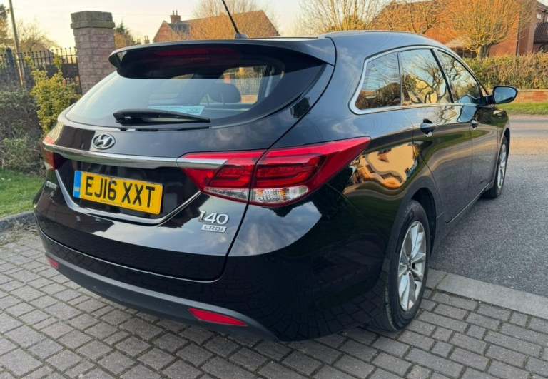 2016 HYUNDAI i40 1.7 CRDi S BLUE DRIVE ESTATE LONG MOT S/HIST RUNS/DRIVES GREAT!