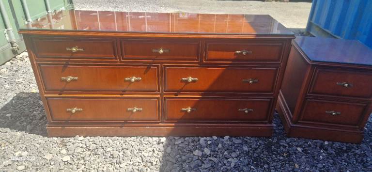 Large 7 drawer chest 