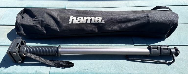 Hama Camera Tripod with Carry Bag – Good Condition