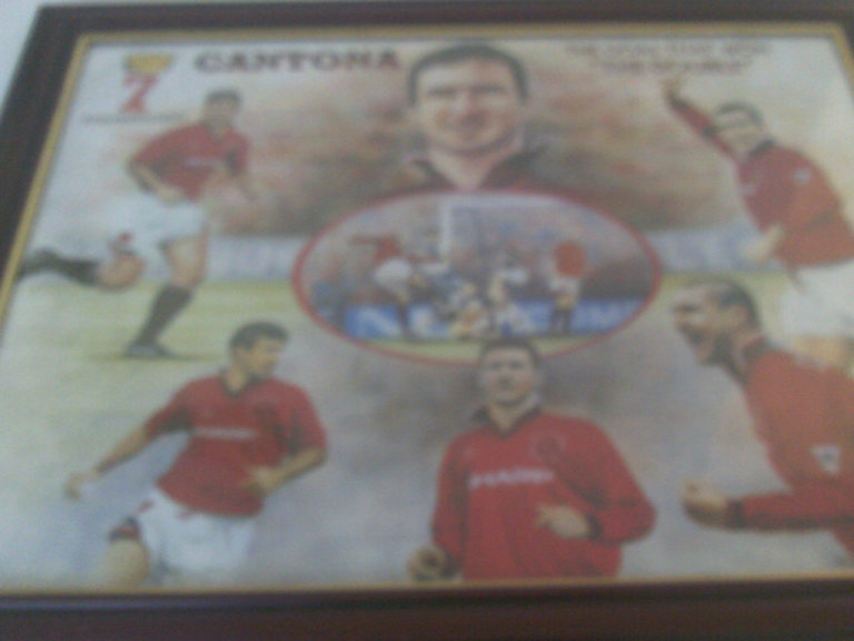 man united   eric cantona photo football print    framed  