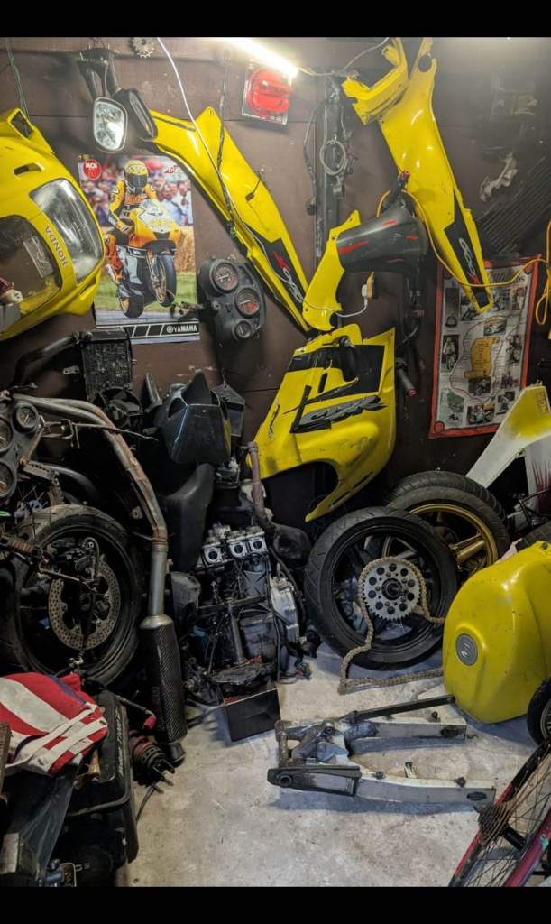 Honda cbr 600f parts, 