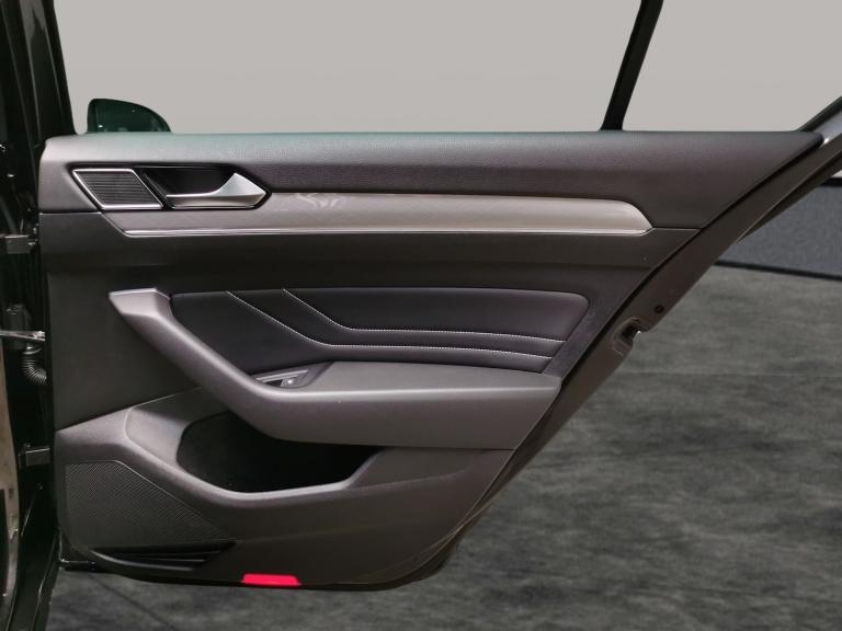 2022 Volkswagen Passat 1.4 TSI 13kWh GTE Saloon 4dr Petrol Plug-in Hybrid DSG Euro 6 (s/s) (218 p...