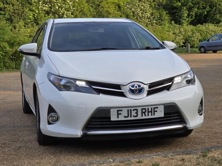 2013 Toyota Auris 1.8 VVTi Hybrid Icon 5dr CVT Auto HATCHBACK Petrol/Electric Hybrid Automatic
