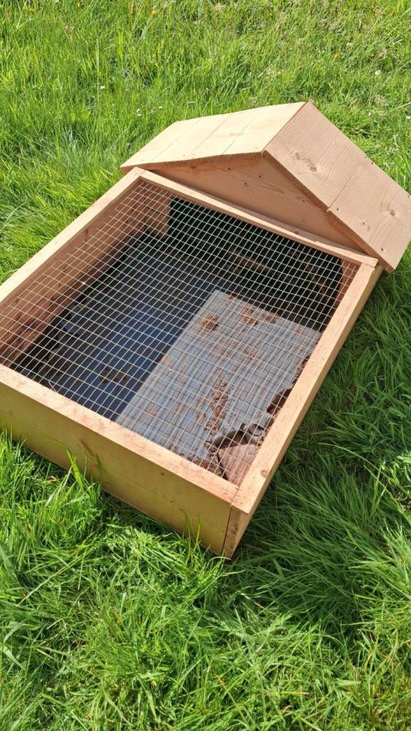 Wooden pet house guinea pig tortoise 