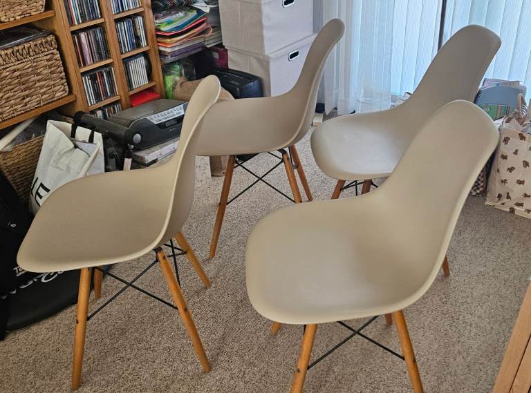 Four Dining Chairs (Modern / Beige)